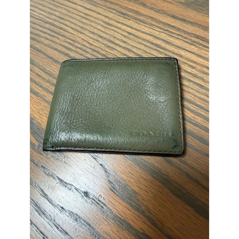 Men’s Olive Green Pebbled Leather Slim Wallet